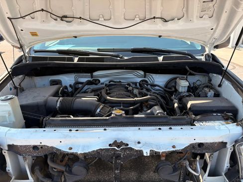 Used 2010 Toyota Tundra SR5 AWD/4WD image 30