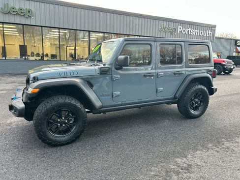 Used 2024 Jeep Wrangler Willys image 22