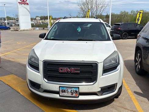 Used 2015 GMC Acadia SLE AWD/4WD image 3