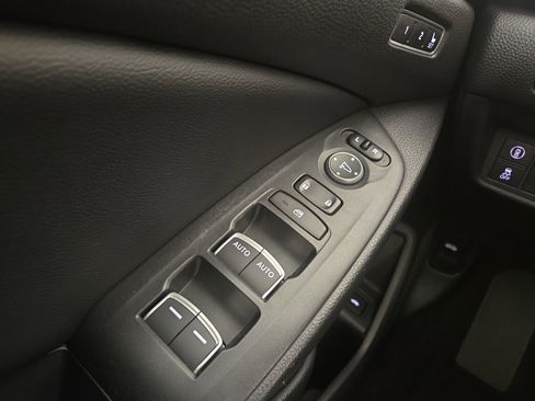 Used 2018 Honda Accord EX-L image 31