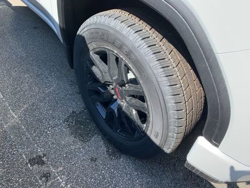 New 2026 GMC Sierra 1500 Elevation image 2