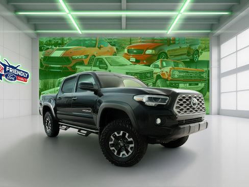 Used 2023 Toyota Tacoma TRD Off-Road image 1