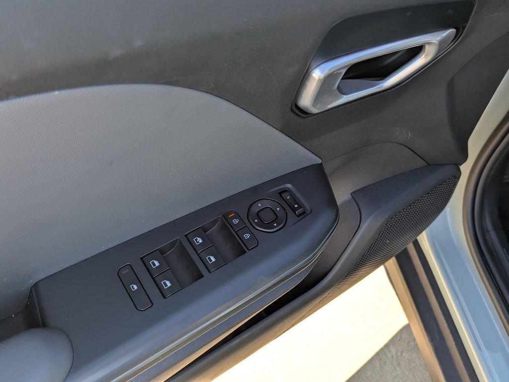 Used 2025 Kia K4 FWD image 5