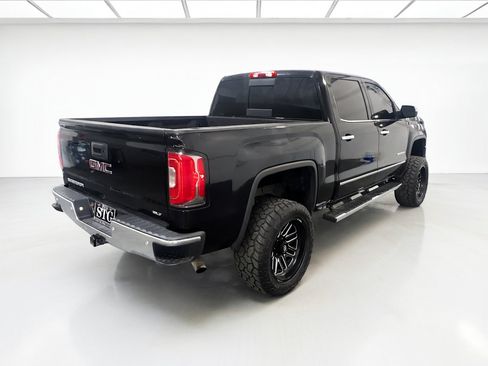 Used 2018 GMC Sierra 1500 SLT AWD/4WD image 4
