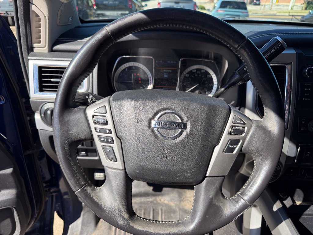 Used 2019 Nissan Titan PRO-4X w/ Pro-4x Convenience Package AWD/4WD image 15