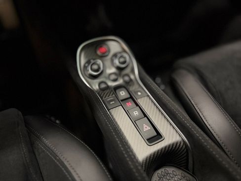 Used 2019 McLaren 600LT RWD image 44