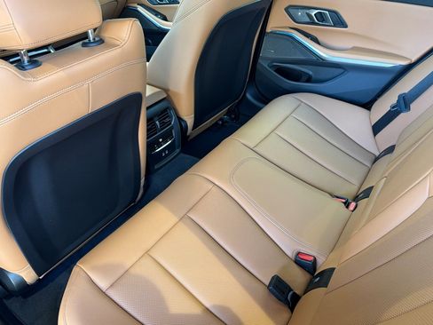 Used 2026 BMW 330i Sedan w/ Premium Package RWD image 15