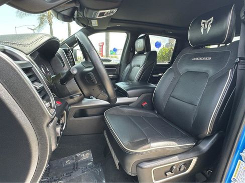 Used 2022 RAM 1500 Laramie AWD/4WD image 8