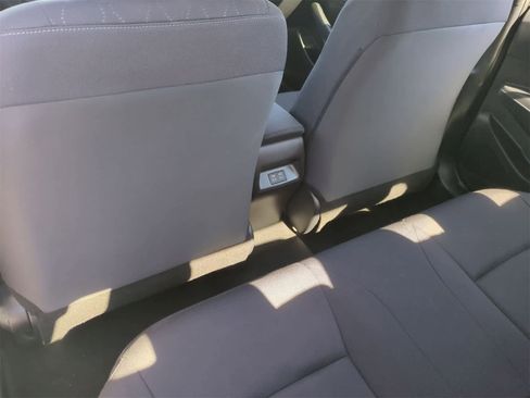 Used 2025 Toyota Corolla LE image 18