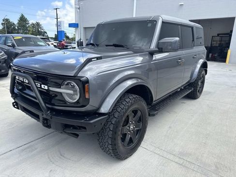 Used 2024 Ford Bronco Outer Banks AWD/4WD image 3