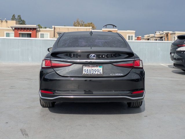Used 2022 Lexus ES 300h w/ Premium Package FWD image 7