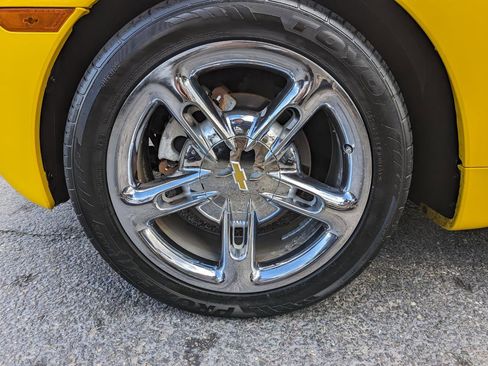 Used 2004 Chevrolet SSR w/ Preferred Equipment Group RWD image 40