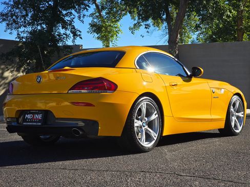 Used 2013 BMW Z4 sDrive35i image 12