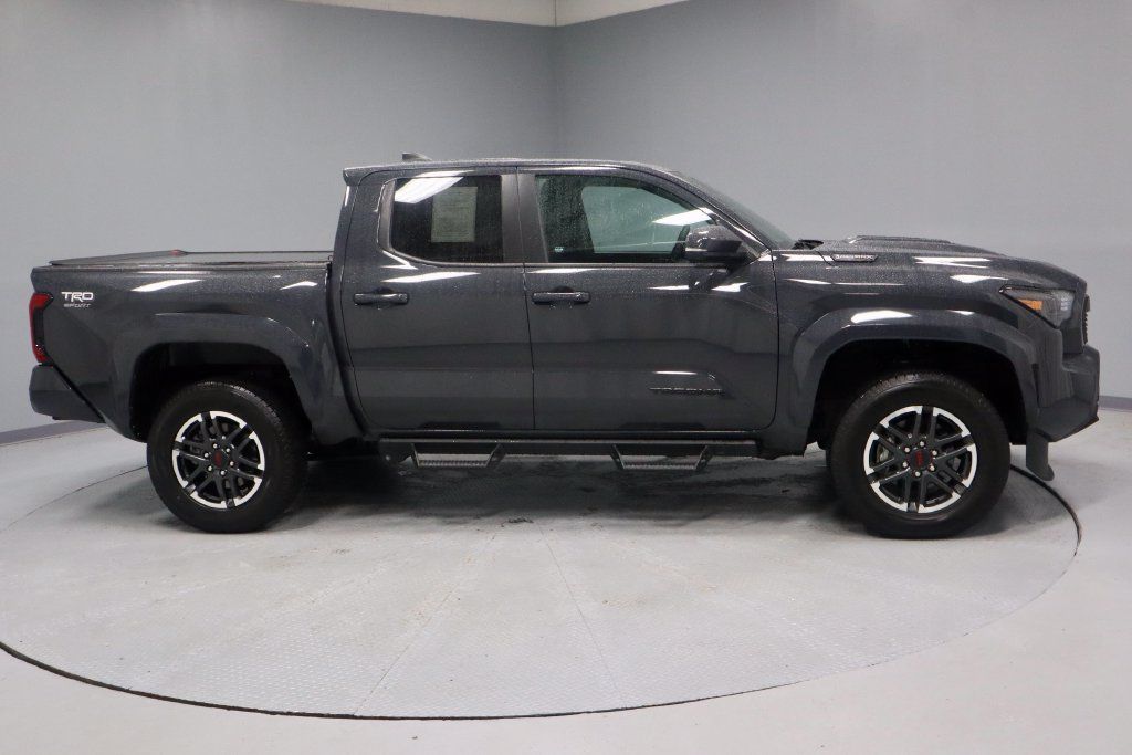 Used 2025 Toyota Tacoma TRD Sport w/ TRD Sport Upgrade Package AWD/4WD image 12