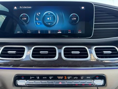 Used 2021 Mercedes-Benz GLE 350 4MATIC w/ Premium Package image 24