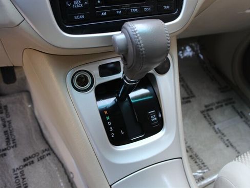 Used 2007 Toyota Highlander 2WD V6 image 12