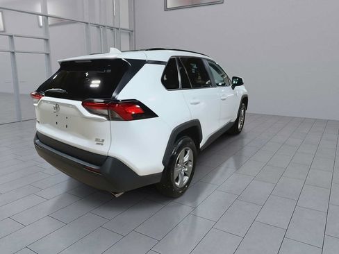 Used 2025 Toyota RAV4 XLE AWD/4WD image 8