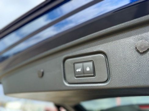 New 2026 Nissan Pathfinder SV image 15