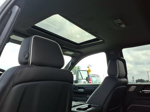 New 2026 GMC Sierra 2500 AT4X AWD/4WD image 16