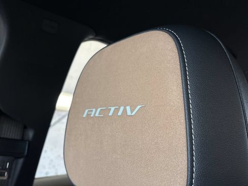 Used 2025 Chevrolet Equinox ACTIV AWD/4WD image 57
