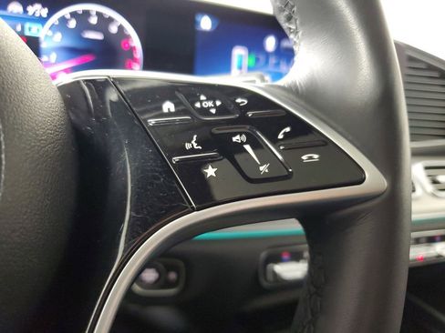 Used 2025 Mercedes-Benz GLS 450 4MATIC image 27