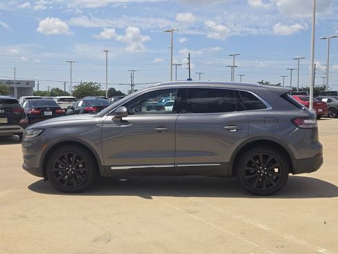 Used 2022 Lincoln Nautilus Reserve w/ Monochromatic Package FWD image 4