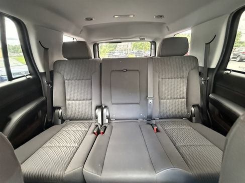 Used 2019 Chevrolet Tahoe LS w/ Enhanced Driver Alert Package AWD/4WD image 19