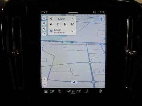 Certified 2025 Volvo XC40 B5 Core image 25