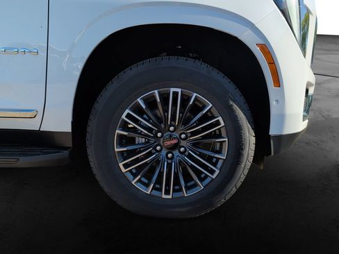 New 2026 GMC Yukon Elevation w/ Elevation Premium Package AWD/4WD image 11