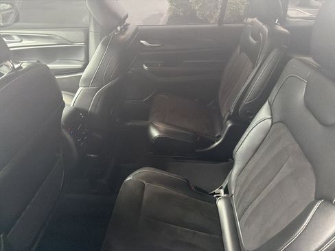 Used 2024 Jeep Grand Cherokee L Laredo AWD/4WD image 13