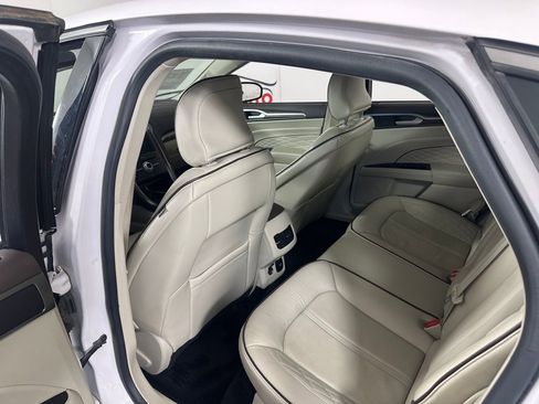 Used 2017 Ford Fusion Platinum AWD/4WD image 22