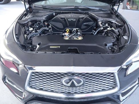 Used 2020 INFINITI Q60 3.0t Luxe RWD image 32