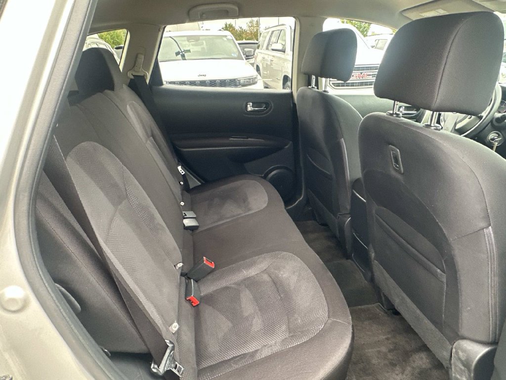 Used 2012 Nissan Rogue S w/ Special Edition Pkg AWD/4WD image 13