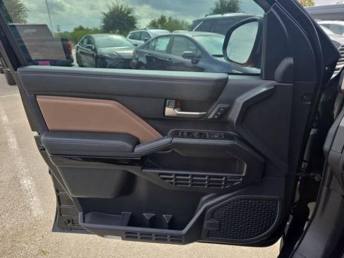 New 2025 Toyota 4Runner Limited image 27