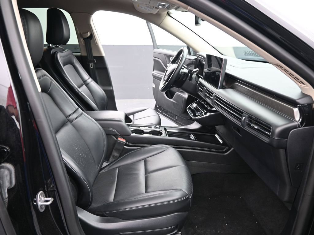 Used 2024 Lincoln Corsair Reserve AWD/4WD image 46