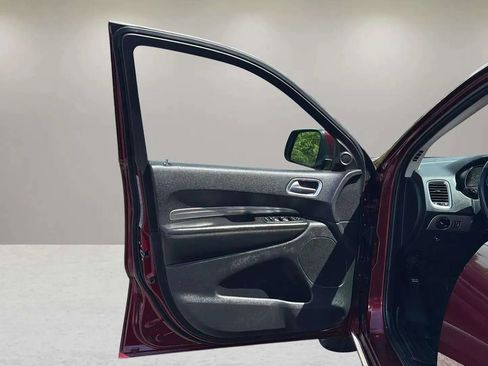 Used 2019 Dodge Durango SXT image 11