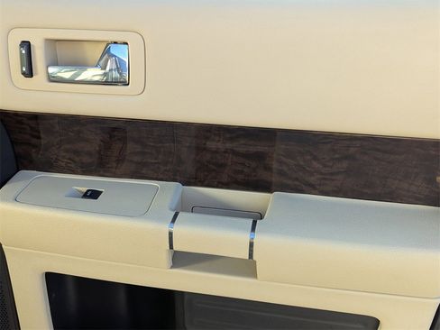 Used 2018 Ford Flex Limited w/ Equipment Group 301A image 27