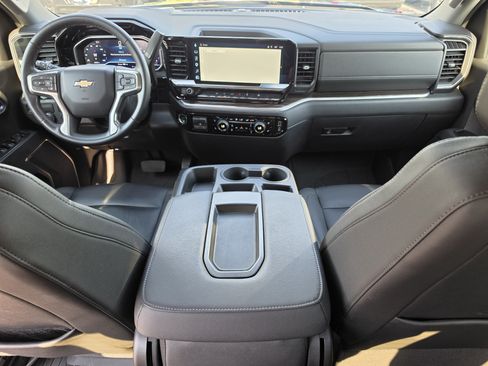 Certified 2024 Chevrolet Silverado 1500 LT w/ Leather Package RWD image 19