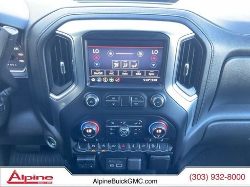 Used 2020 Chevrolet Silverado 1500 LT image 11