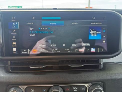 Used 2024 Jeep Wrangler Sport S image 19