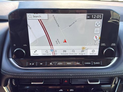 Used 2023 Nissan Rogue SL w/ SL Premium Package image 34