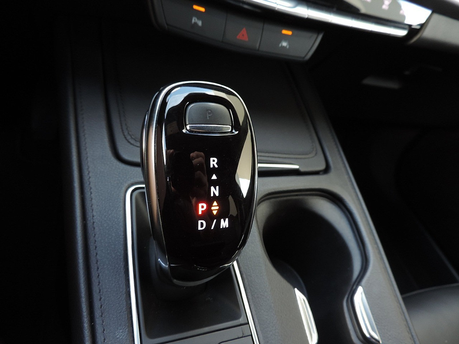 Certified 2025 Cadillac XT4 Premium Luxury FWD image 19