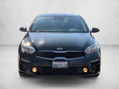 Used 2020 Kia Forte LXS FWD image 2