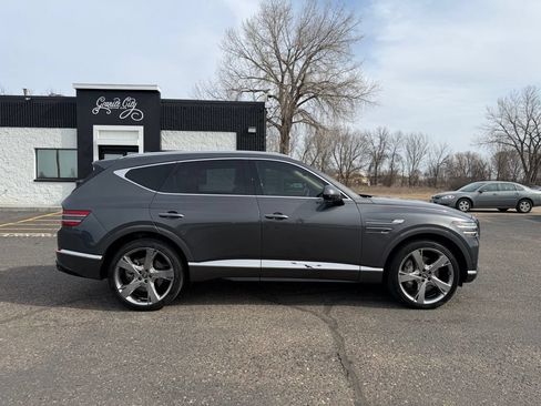 Used 2022 Genesis GV80 2.5T w/ Prestige Package 04 AWD/4WD image 3