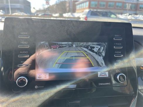 Used 2023 Toyota Camry SE w/ Cold Weather Package image 17