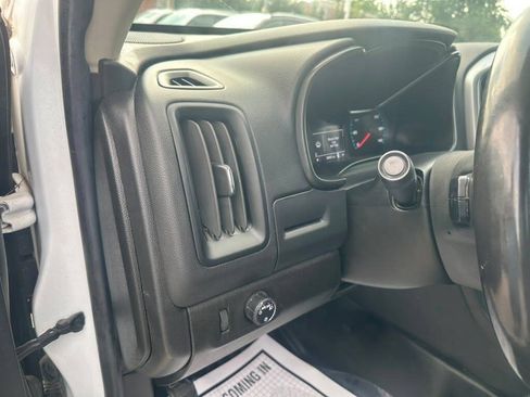 Used 2022 Chevrolet Colorado LT w/ Fleet Safety Package RWD image 18