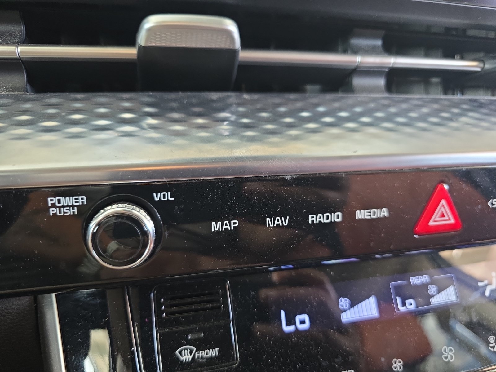Certified 2024 Kia Carnival SX Prestige FWD image 15