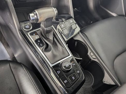 Used 2024 Kia Sportage EX FWD image 22