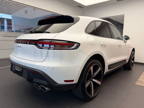 Used 2026 Porsche Macan AWD/4WD image 7