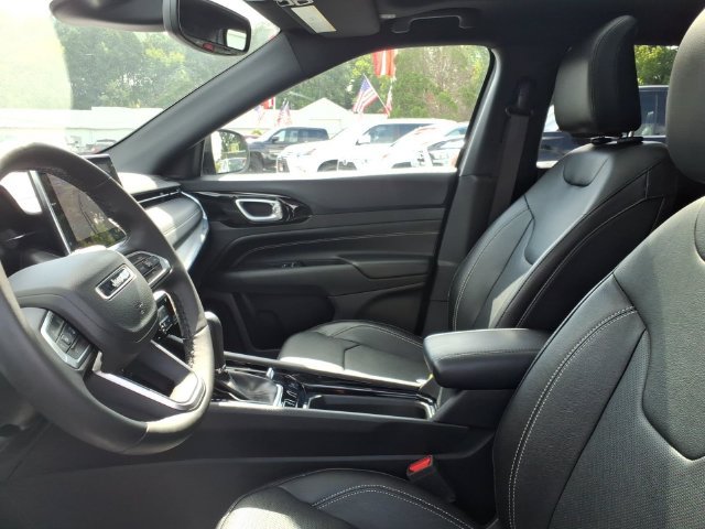 Used 2023 Jeep Compass High Altitude AWD/4WD image 5